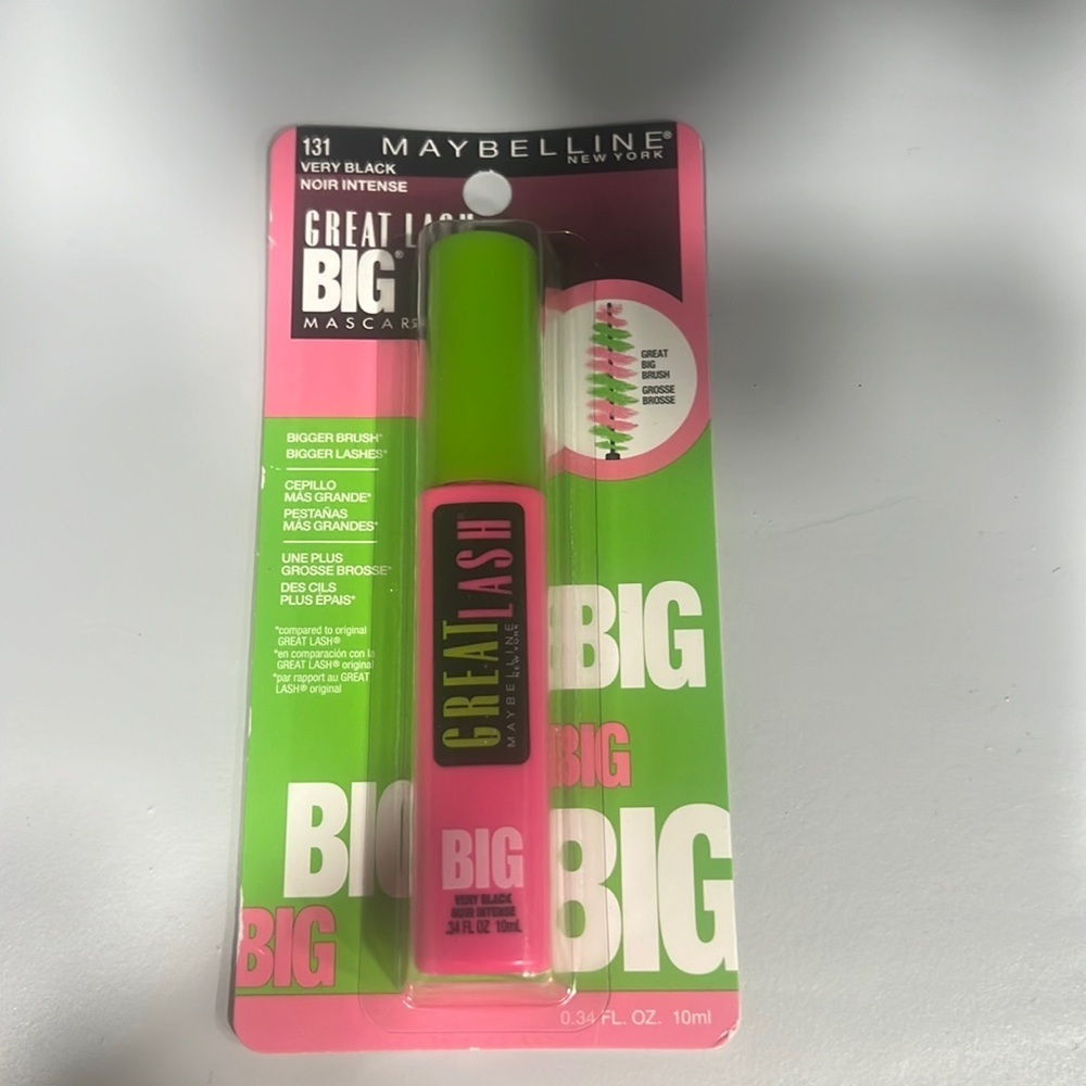 Maybelline create a lash big mascara very black